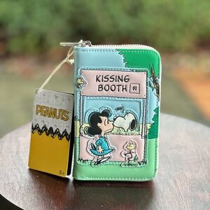 Peanuts Kissing Booth Wallet
